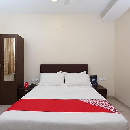 Hotel Cute Orange Csennai Kültér fotó